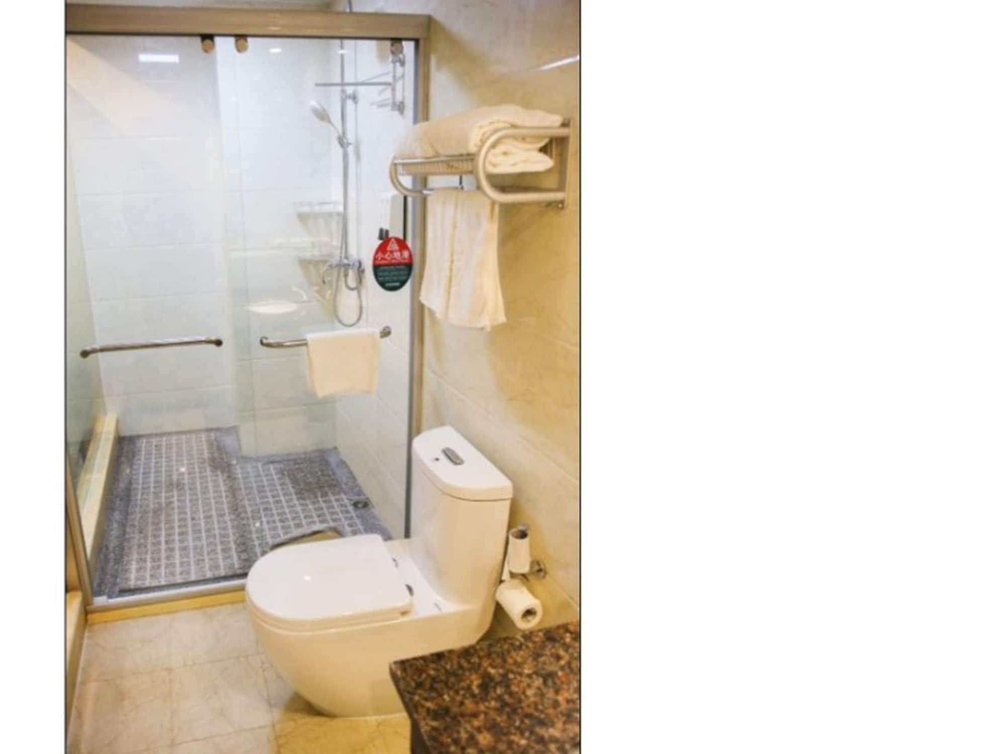 Greentree Inn Jiangsu Zhenjiang Dingmao Industrial Park Wode Square Express Hotel Екстер'єр фото
