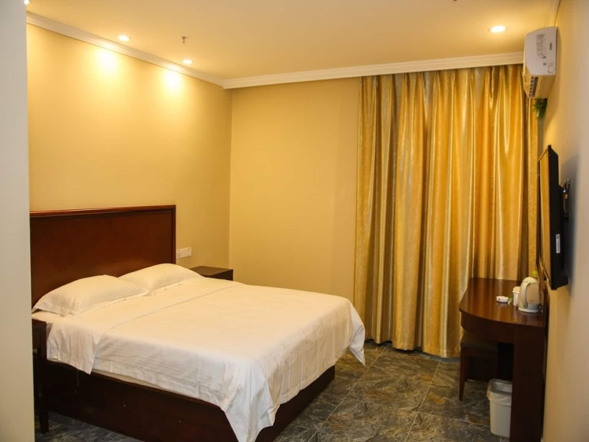 Greentree Inn Jiangsu Zhenjiang Dingmao Industrial Park Wode Square Express Hotel Екстер'єр фото