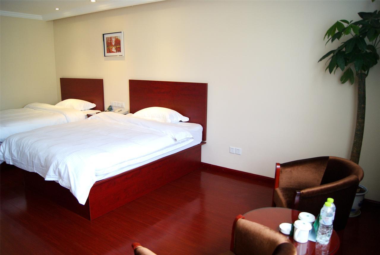 Greentree Inn Jiangsu Zhenjiang Dingmao Industrial Park Wode Square Express Hotel Екстер'єр фото