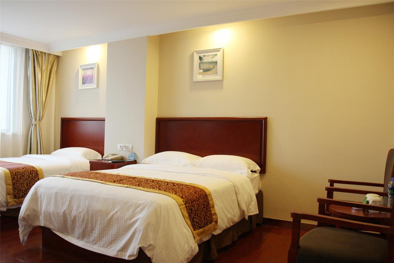 Greentree Inn Jiangsu Zhenjiang Dingmao Industrial Park Wode Square Express Hotel Екстер'єр фото