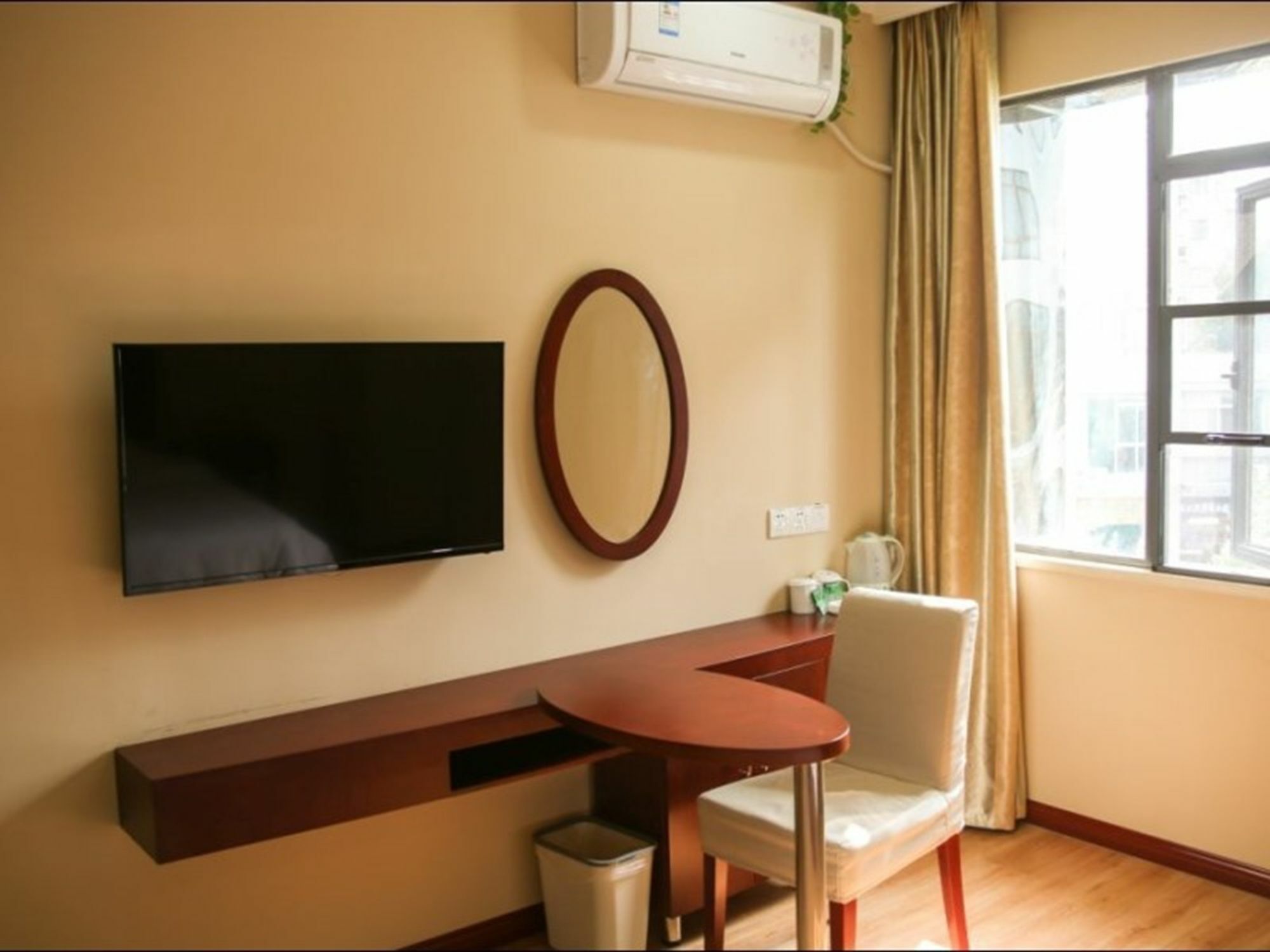 Greentree Inn Jiangsu Zhenjiang Dingmao Industrial Park Wode Square Express Hotel Екстер'єр фото